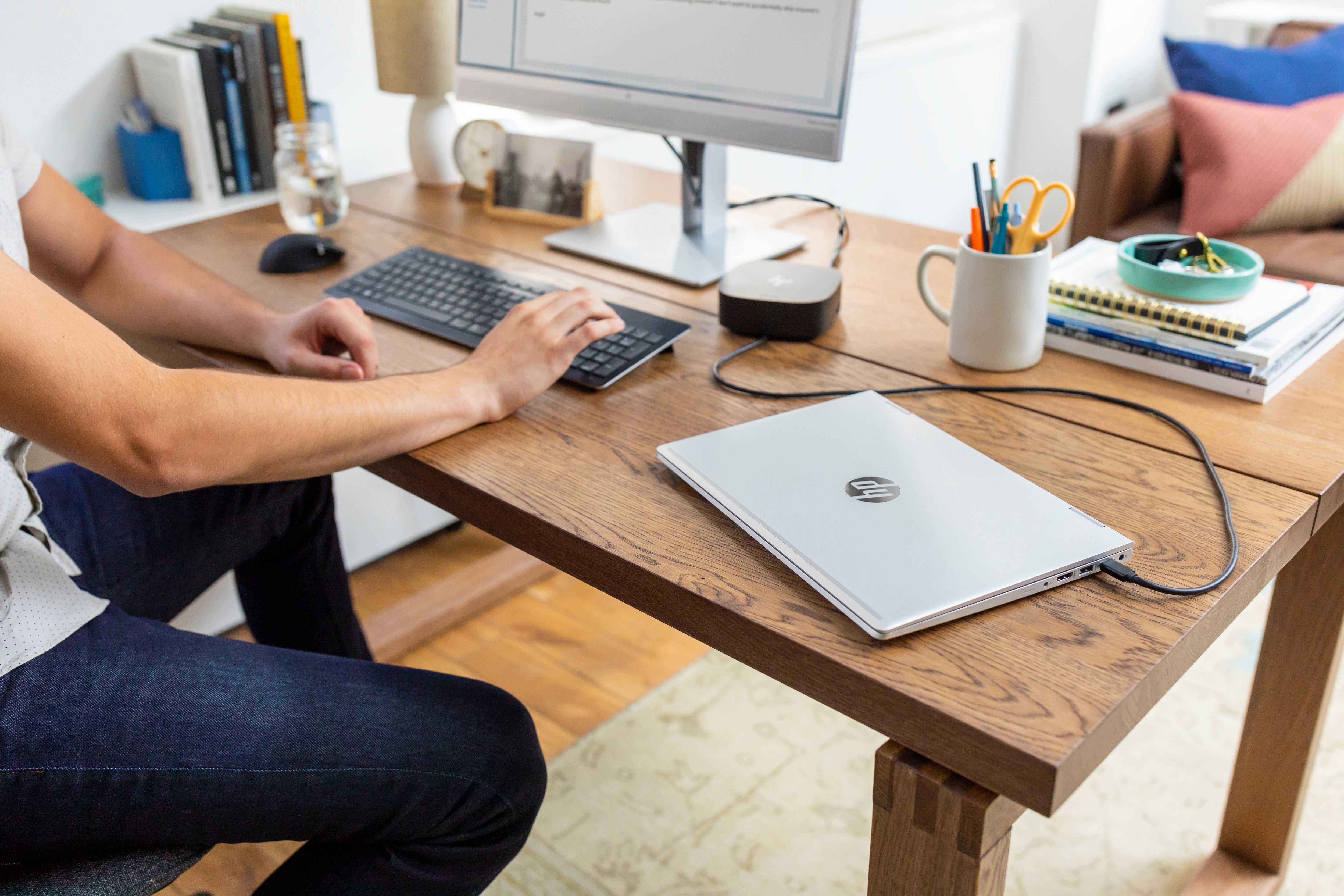 HP USB-C Dock G5 - Universal Laptop Docking Station - Image 6